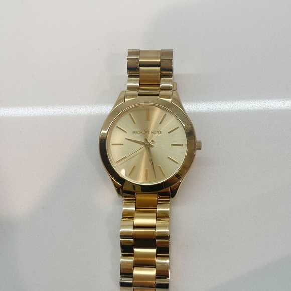 Michael Kors watch in gold metal - Picture 1 of 2